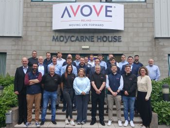Avoves team in Ireland