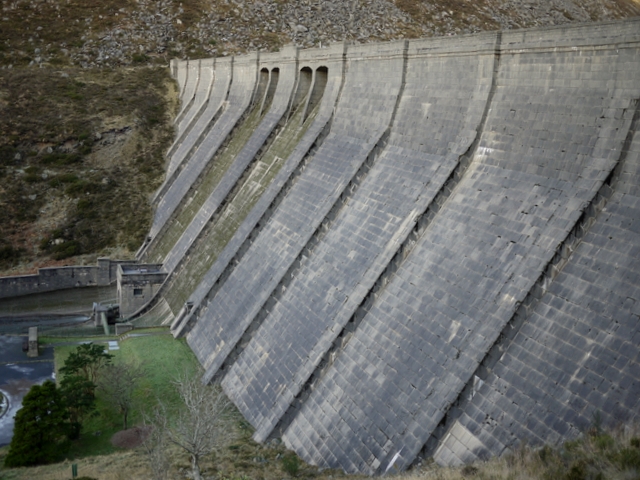 Ben Crom Dam Wall