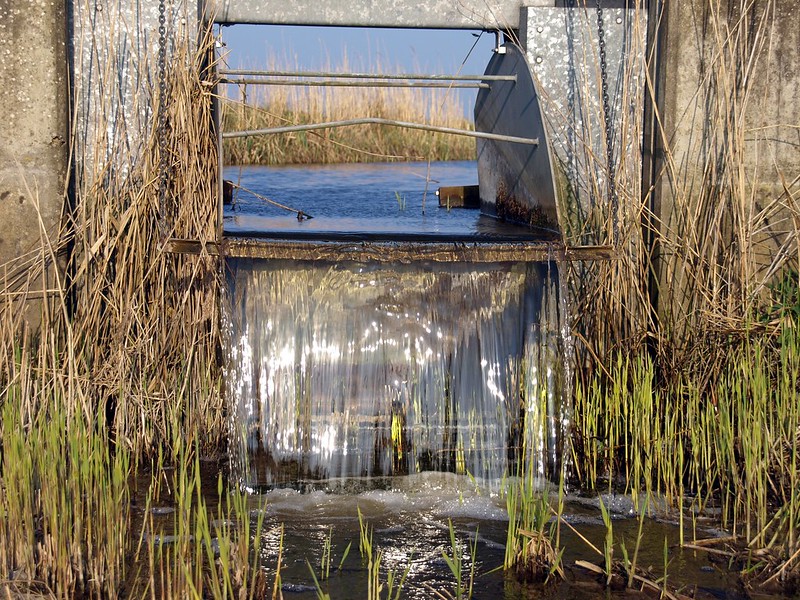Control of water levels Tipping Weir