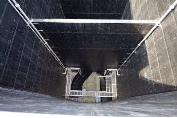 EMSCHER - 40 METRES DEEP GENSENKIRCHEN PUMPING STATION CONSTRUCTION PIT 1