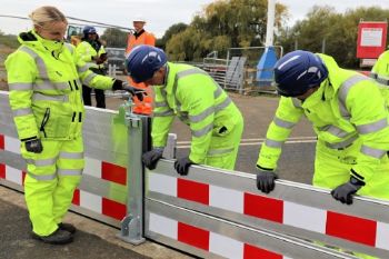ENVIRONMENT AGENCY Welney flood barrier training 1
