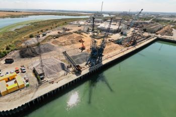 Flood defence repairs Ridham Sea Terminals