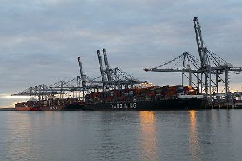 London Gateway seen from a passing boat 1