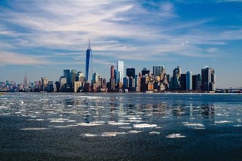 NEW YORK SKYLINE RIVER 1