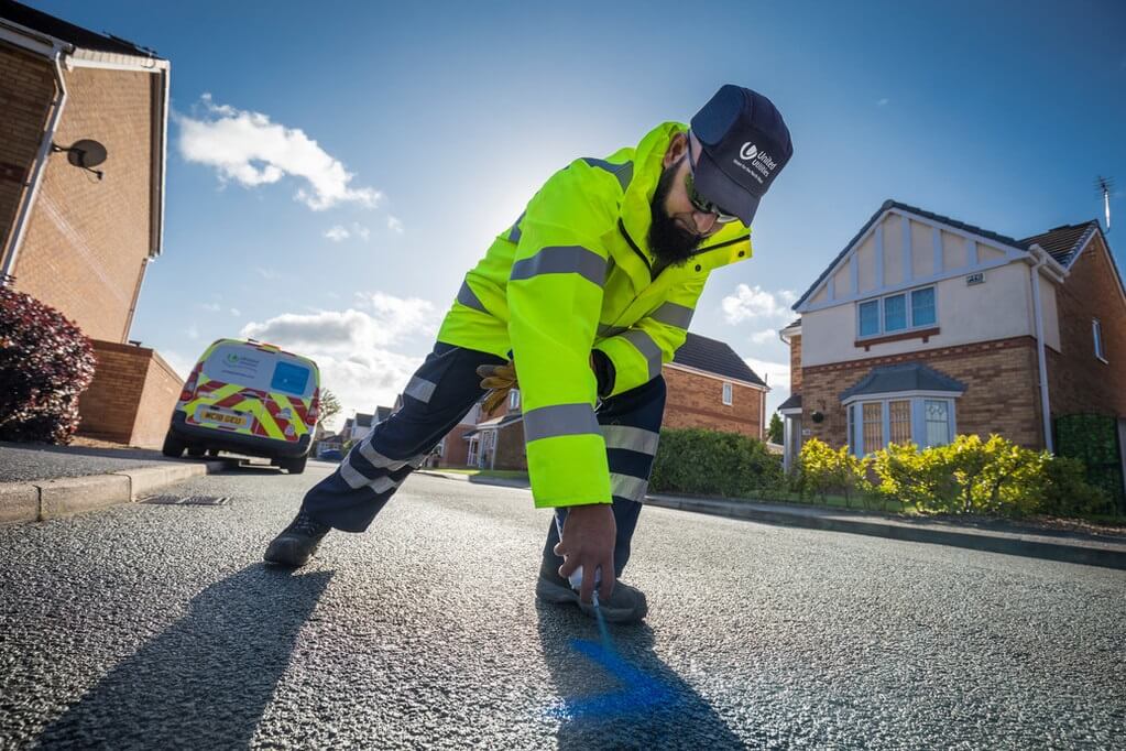 Picture courtesy United Utilities - Leak-sizing