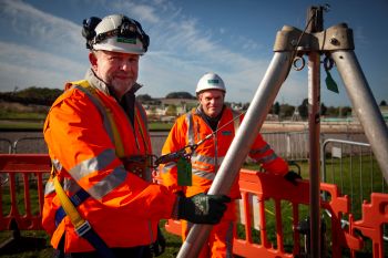 SEVERN TRENT EMPLOYEES OUT ON SITE
