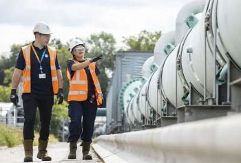 THAMES WATER EMPLOYEES BY AERATION LINES