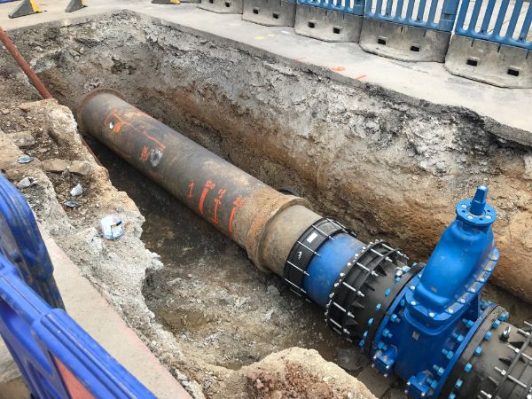 THAMES WATER MAINS 1