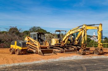 equipment- heavy nachinery bulldozer digger etc 1